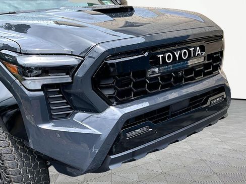 Certified 2025 Toyota Tacoma TRD Pro w/ Tow Tech Package AWD/4WD image 30