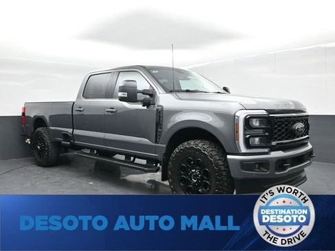 Used 2025 Ford F350 Lariat w/ Lariat Ultimate Package AWD/4WD image 2