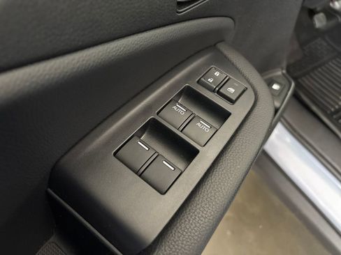 Used 2025 Honda Ridgeline Black Edition image 15