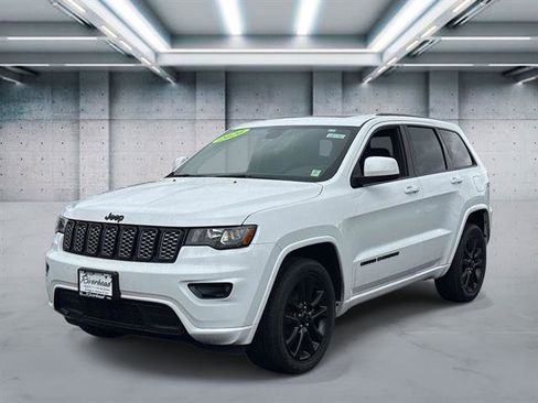 Used 2020 Jeep Grand Cherokee Altitude AWD/4WD image 1