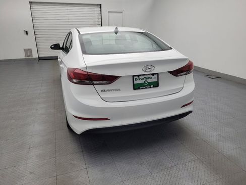 Used 2017 Hyundai Elantra SE FWD image 6