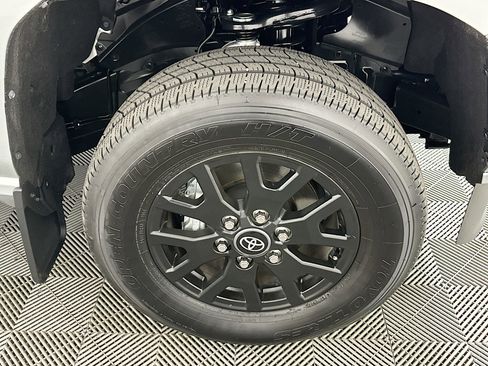 Used 2025 Toyota Tacoma SR image 11