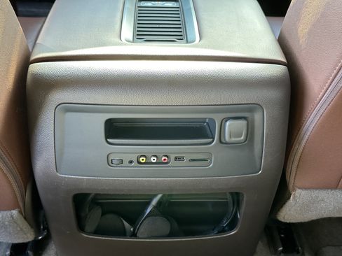 Used 2016 Chevrolet Silverado 3500 High Country w/ Duramax Plus Package image 18