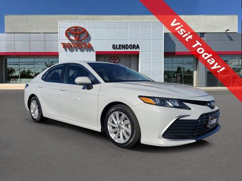 Used 2023 Toyota Camry LE image 1