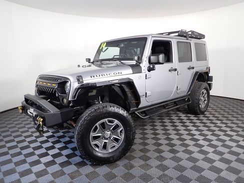 Used 2014 Jeep Wrangler Unlimited Rubicon w/ Connectivity Group image 13