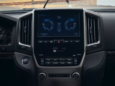 Used 2019 Toyota Land Cruiser AWD/4WD image 40