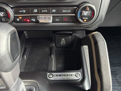 New 2026 Ford Bronco Badlands image 26