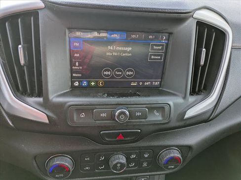 Used 2018 GMC Terrain SLE w/ Driver Convenience Package AWD/4WD image 12