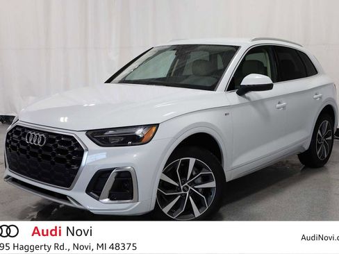 Used 2024 Audi Q5 2.0T Premium image 1