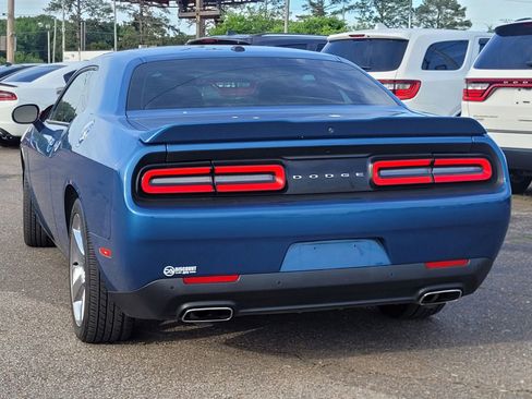 Used 2022 Dodge Challenger GT RWD image 12