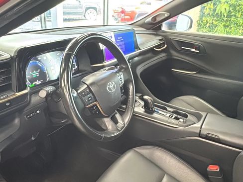 Used 2023 Toyota Crown AWD/4WD image 13