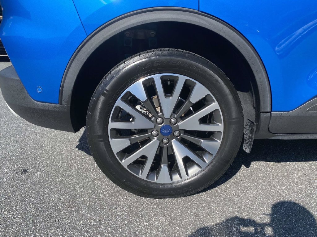 Used 2020 Ford Escape Titanium AWD/4WD image 9