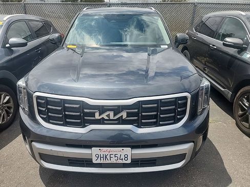 Certified 2023 Kia Telluride S AWD/4WD image 2