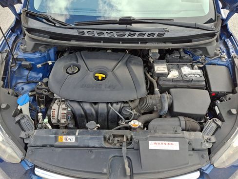 Used 2016 Hyundai Elantra SE image 26