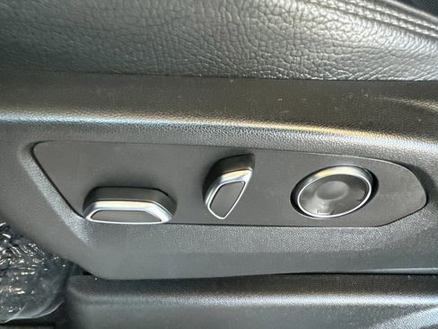 Certified 2023 GMC Yukon Denali image 13