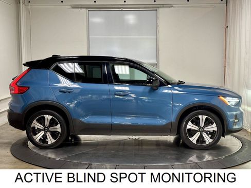 Used 2023 Volvo XC40 Recharge Plus w/ Protection Package Premier AWD/4WD image 10