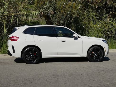 New 2026 BMW X3 xDrive30 w/ Premium Package image 4