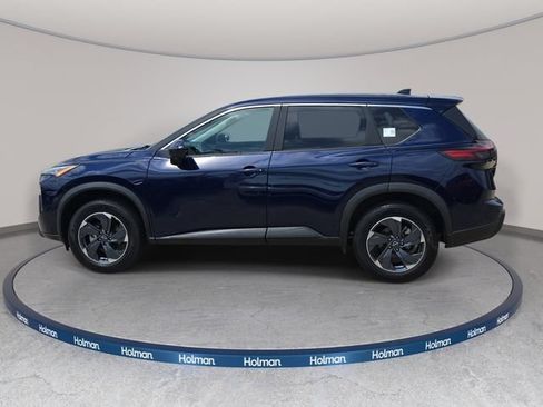 Used 2025 Nissan Rogue SV FWD image 9