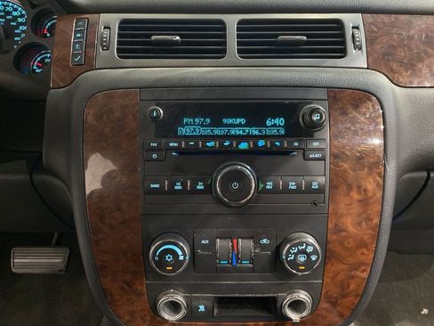 Used 2007 Chevrolet Tahoe LT image 14