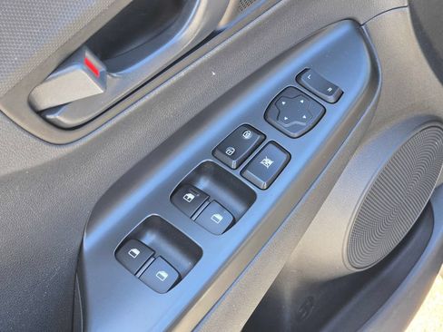 Certified 2022 Hyundai Kona SE AWD/4WD image 27