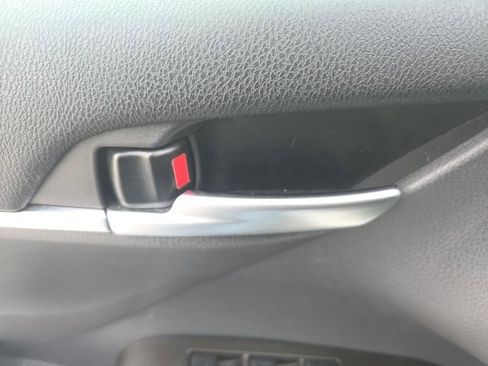 Used 2024 Toyota Camry LE image 22