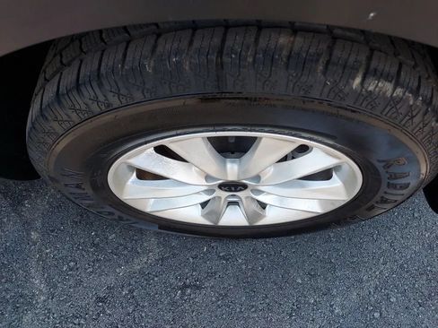 Used 2019 Kia Sorento AWD w/ LX Convenience Package image 36
