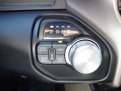 Certified 2019 RAM 1500 Laramie image 32