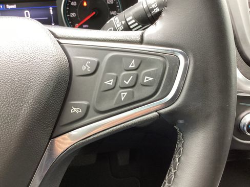 Used 2024 Chevrolet Equinox LT image 20