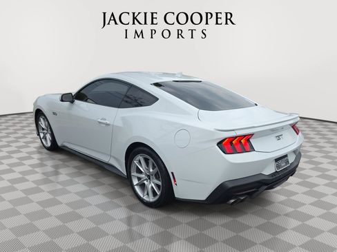 Used 2025 Ford Mustang GT Premium RWD image 7