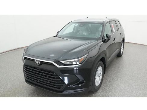 New 2026 Toyota Grand Highlander XLE image 16