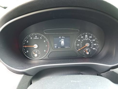 Used 2020 Kia Sorento FWD V6 image 12