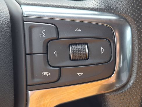 Used 2025 Chevrolet Blazer LT FWD image 20