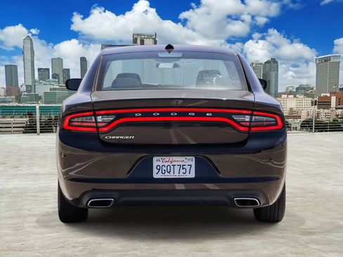 Used 2023 Dodge Charger SXT RWD image 5