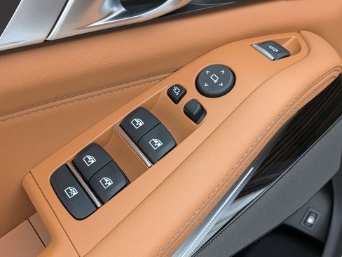 New 2026 BMW X5 xDrive50e w/ M Sport Package image 13