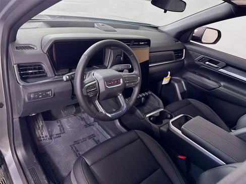 New 2026 GMC Terrain Elevation w/ Elevation Premium Package AWD/4WD image 3