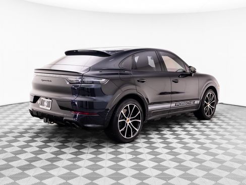 Used 2022 Porsche Cayenne Turbo AWD/4WD image 8