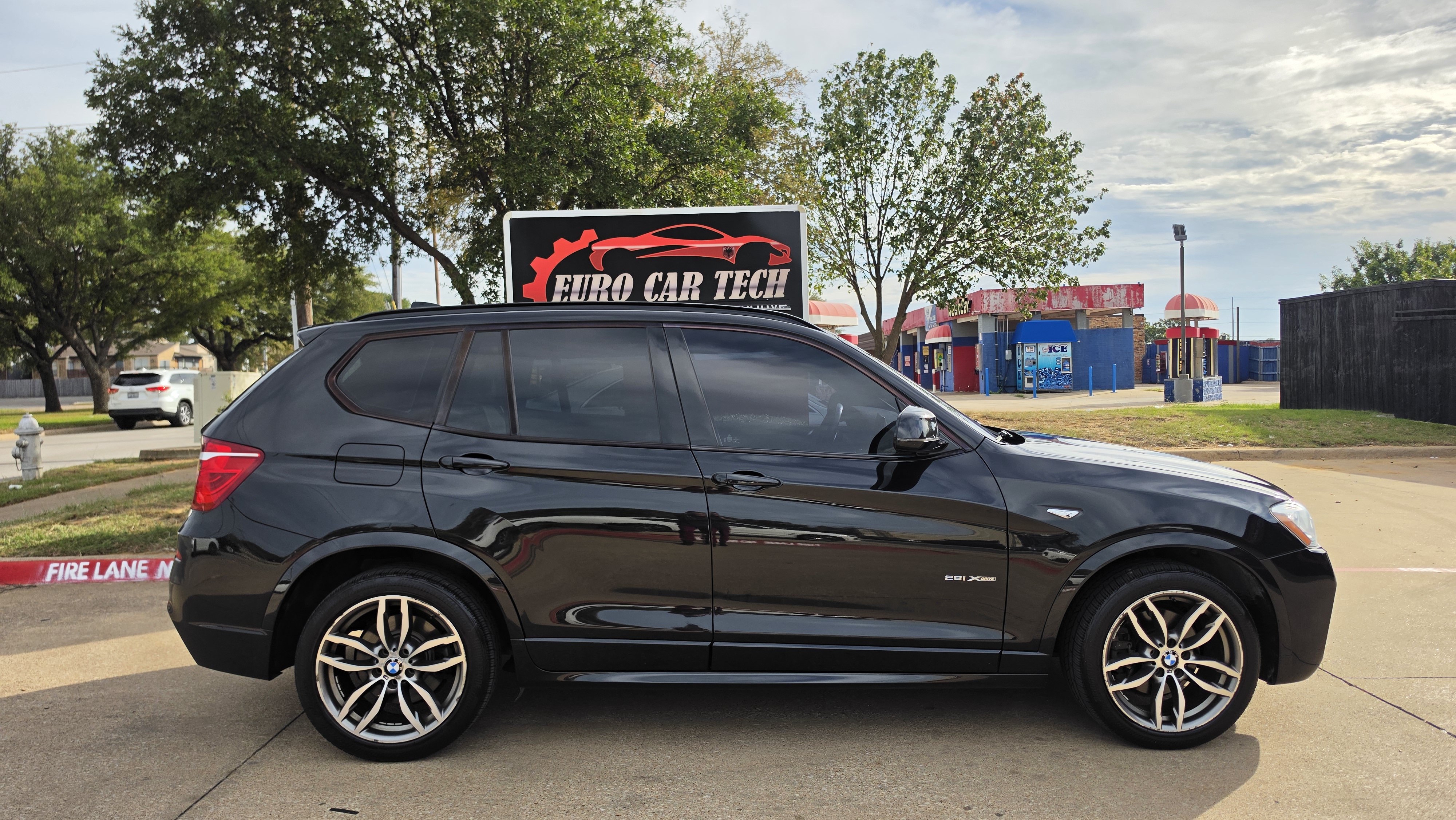 Used 2016 BMW X3 xDrive28i AWD/4WD image 7