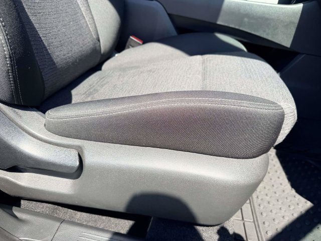 Used 2023 Nissan Rogue SV AWD/4WD image 9