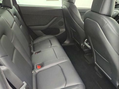 Used 2023 Tesla Model Y Long Range image 28