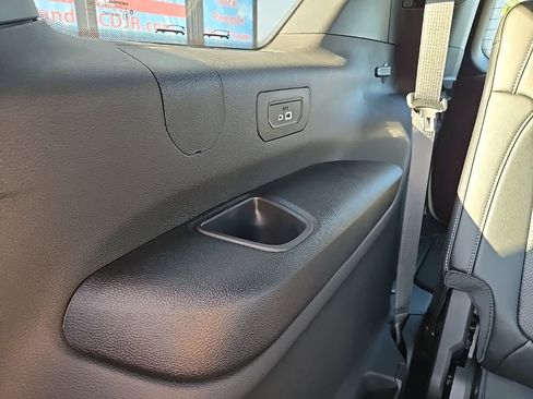 New 2025 Jeep Grand Cherokee L Limited w/ Luxury Tech Group II image 99