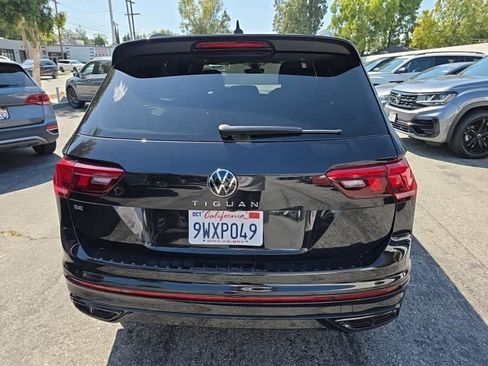 Used 2023 Volkswagen Tiguan SE R-Line image 5