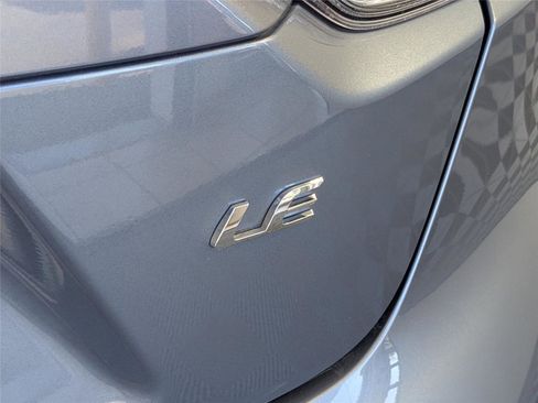 Used 2023 Toyota Corolla LE image 7