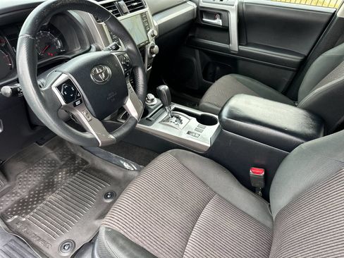 Used 2022 Toyota 4Runner Trail Special Edition AWD/4WD image 9