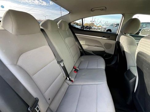 Used 2020 Hyundai Elantra SE image 27