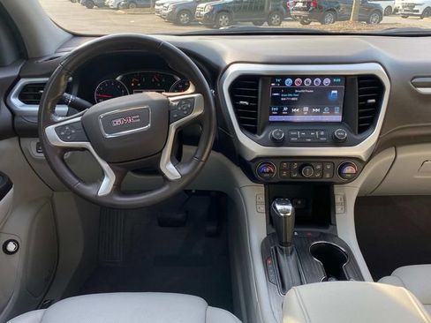 Used 2019 GMC Acadia SLT FWD image 8
