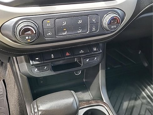 Used 2018 GMC Canyon SLT w/ Driver Alert Package AWD/4WD image 25