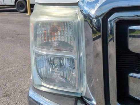 Used 2014 Ford F250 Lariat w/ Lariat Ultimate Package image 10