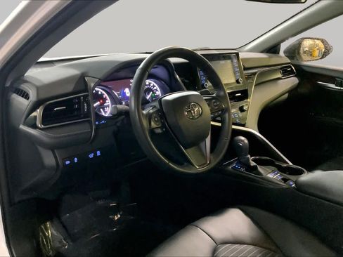Used 2023 Toyota Camry SE AWD/4WD image 18
