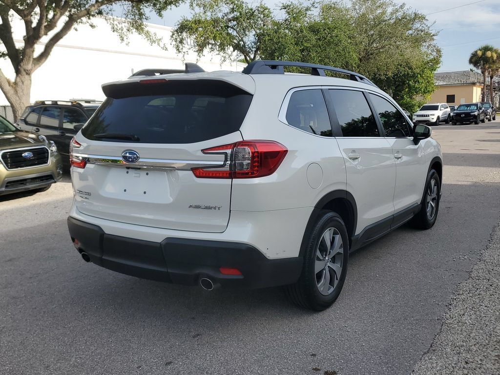 Used 2024 Subaru Ascent Premium AWD/4WD image 5