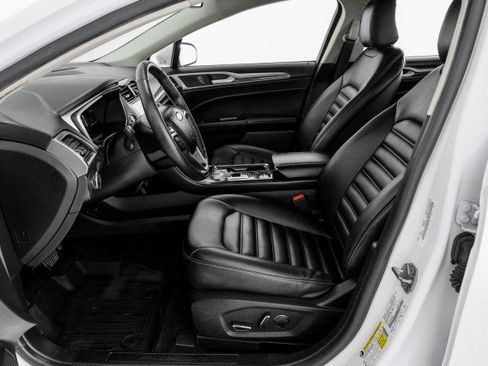 Used 2020 Ford Fusion SEL FWD image 30